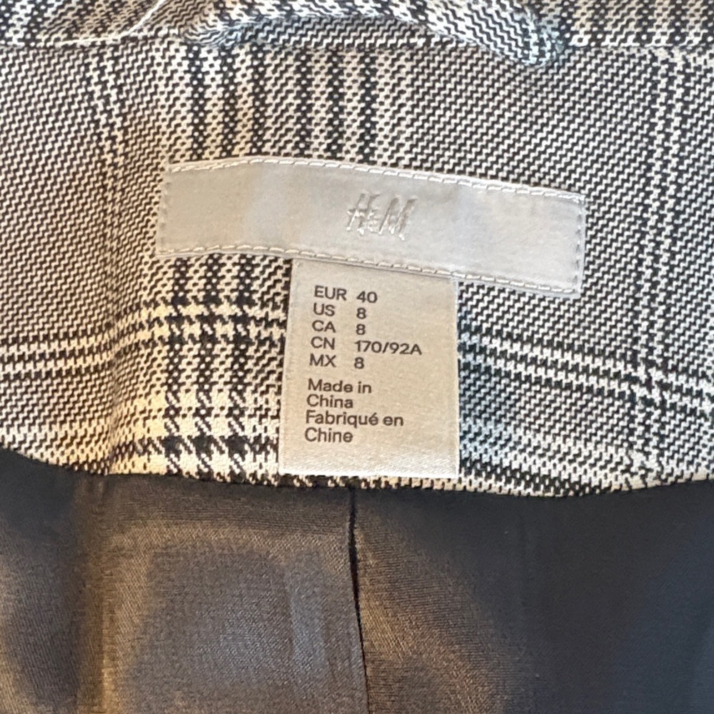 H&M Women’s Belted Black, Gray & White Plaid Blazer Size 8 - Picture 7 of 11
